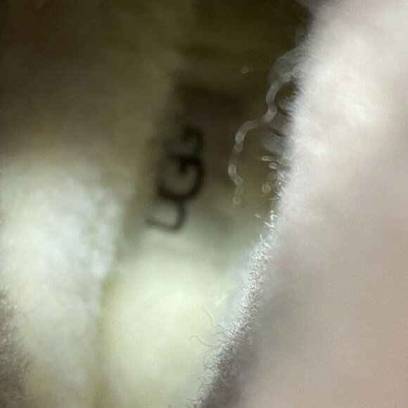 UGG® Adirondack III Waterproof Bootie Shearling Size 6 Snow Rain Weatherproof - Picture 13 of 15